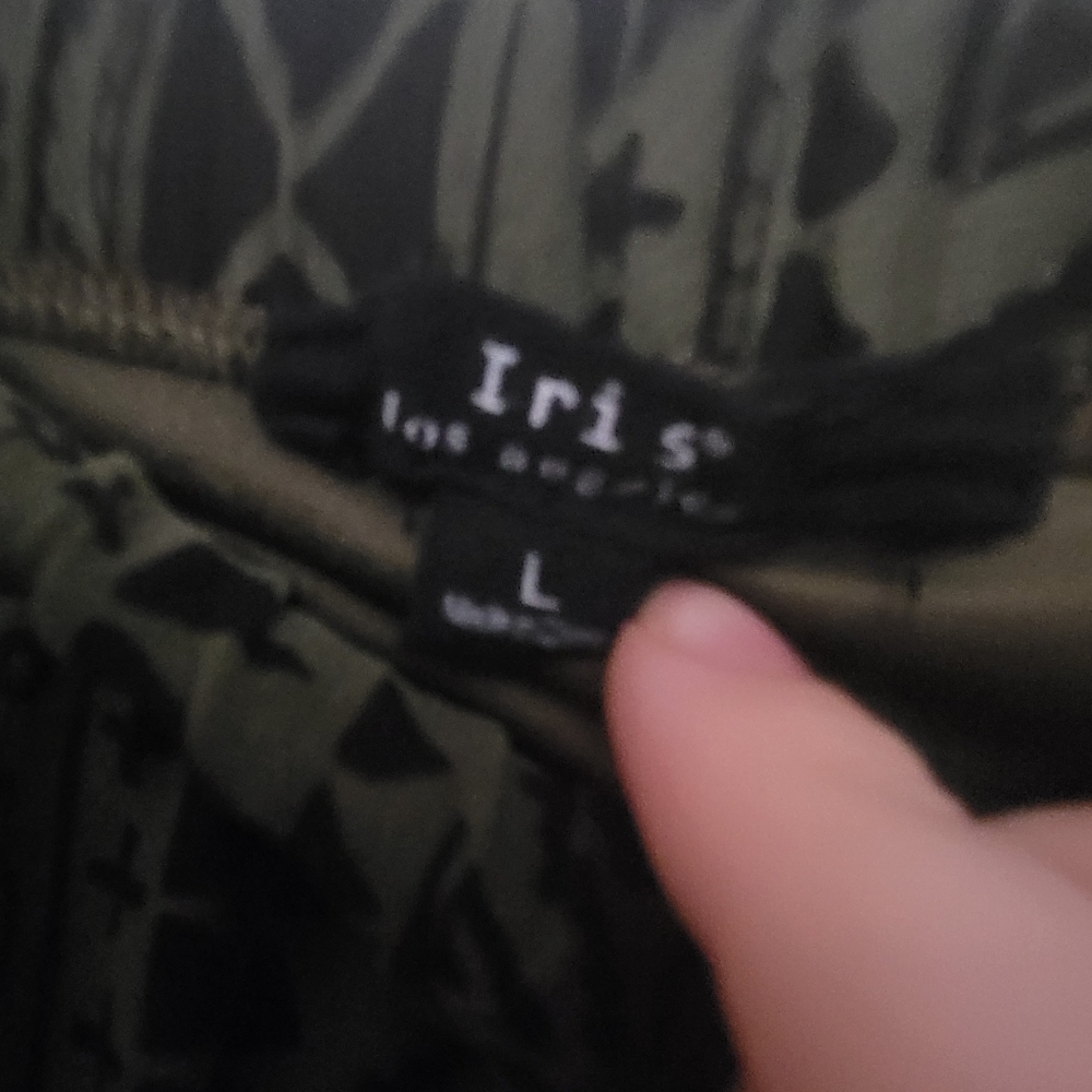Inis Tribal Geometric High-Low Asymmetrical Skirt Dark Green and Black - Picture 8 of 10